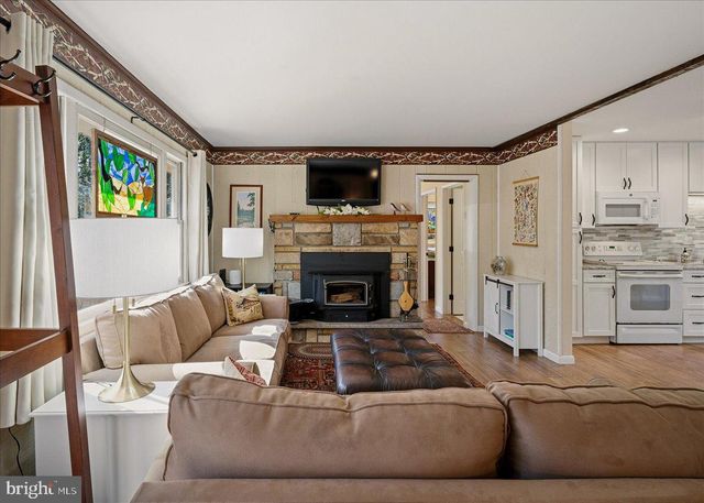 67 SPENCER LN, Albrightsville, PA 18210