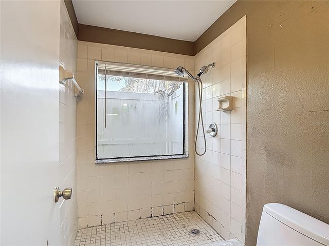 1040 SAWYERS COURT, Lutz, FL 33559