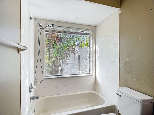 1040 SAWYERS COURT, Lutz, FL 33559