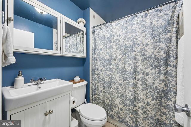 311 CARSON ST, Philadelphia, PA 19128