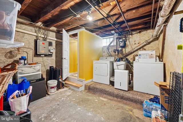 311 CARSON ST, Philadelphia, PA 19128