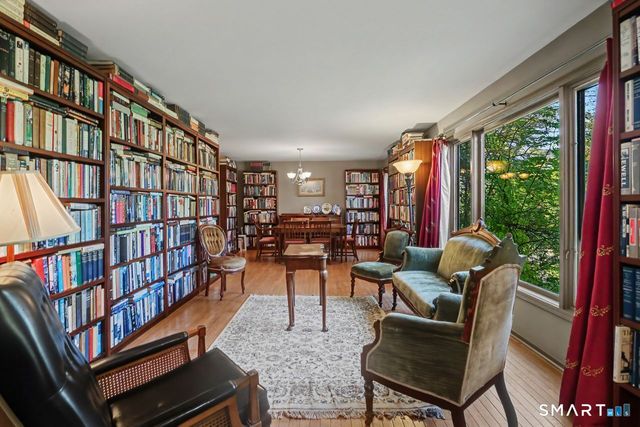 266 Ridgebury Road, Ridgefield, CT 06877