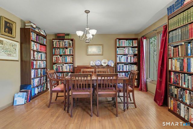 266 Ridgebury Road, Ridgefield, CT 06877