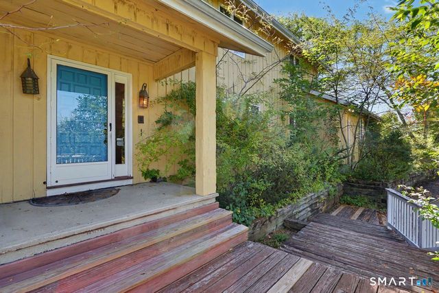 266 Ridgebury Road, Ridgefield, CT 06877