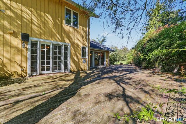266 Ridgebury Road, Ridgefield, CT 06877