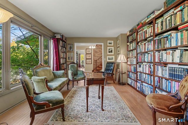 266 Ridgebury Road, Ridgefield, CT 06877