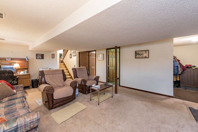 547 Phillips Circle, Antioch, IL 60002