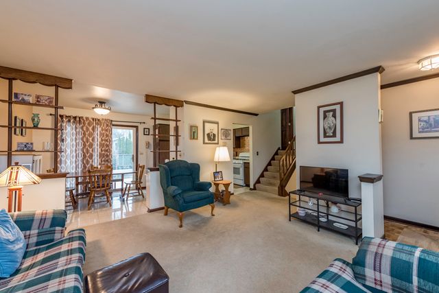 547 Phillips Circle, Antioch, IL 60002