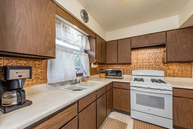 547 Phillips Circle, Antioch, IL 60002