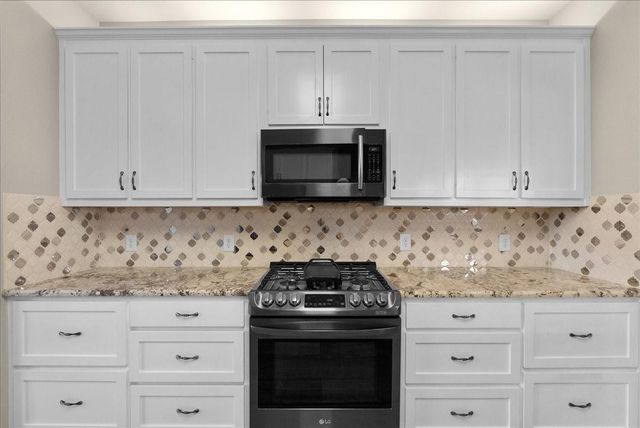 8306 Hampton Bay Drive, Baytown, TX 77523