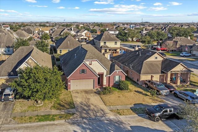 8306 Hampton Bay Drive, Baytown, TX 77523