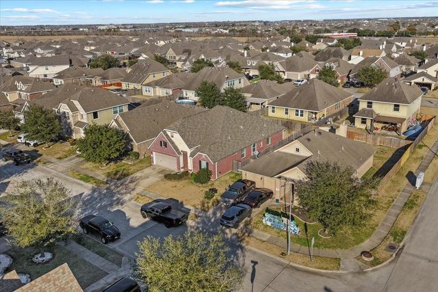 8306 Hampton Bay Drive, Baytown, TX 77523