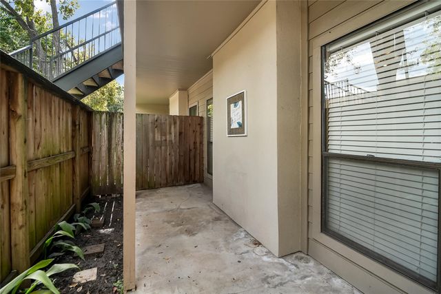 1100 Augusta Drive 7, Houston, TX 77057