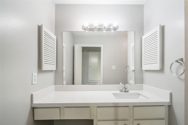 1100 Augusta Drive 7, Houston, TX 77057