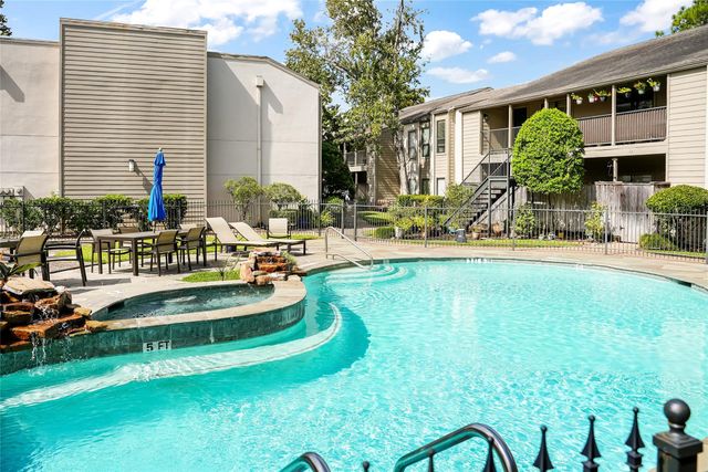 1100 Augusta Drive 7, Houston, TX 77057