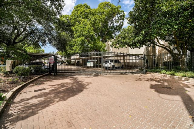 1100 Augusta Drive 7, Houston, TX 77057