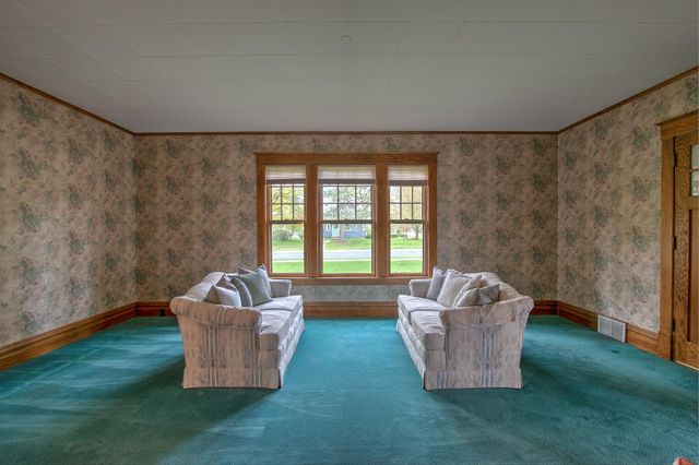 308 Cypress Street S, Cambridge, MN 55008