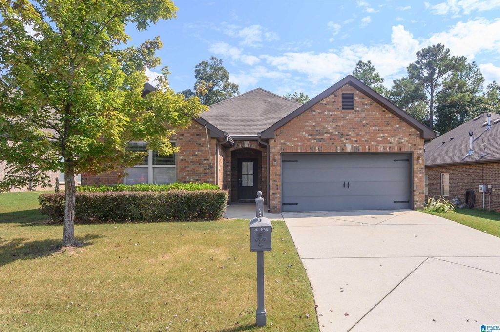 229 CHESSER LOOP ROAD, Chelsea, AL 35043