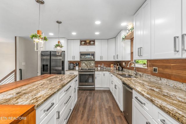 2647 May Ave, Maryville, TN 37804