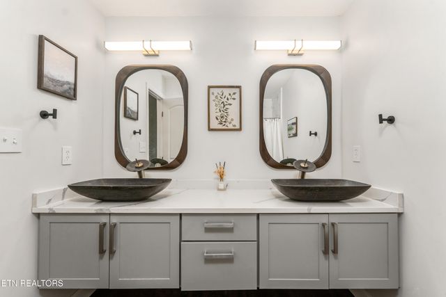 2647 May Ave, Maryville, TN 37804