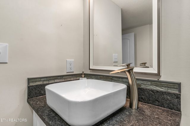 2647 May Ave, Maryville, TN 37804