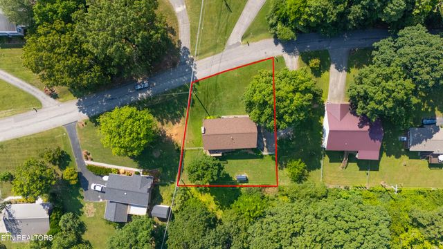 2647 May Ave, Maryville, TN 37804