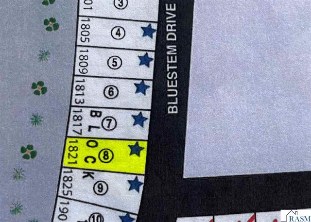 1821 Bluestem Drive, Mankato, MN 56001