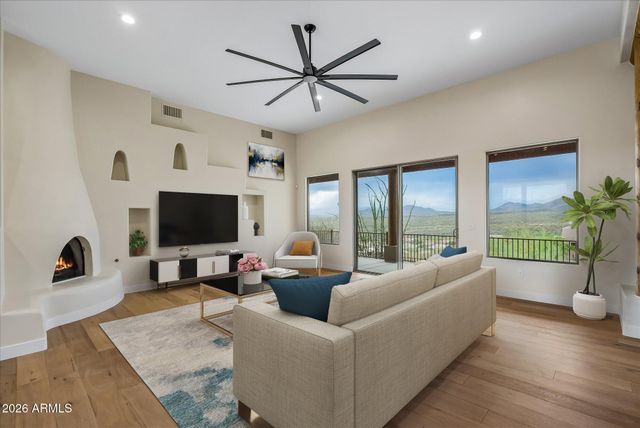 45214 N 15TH Way, New River, AZ 85087