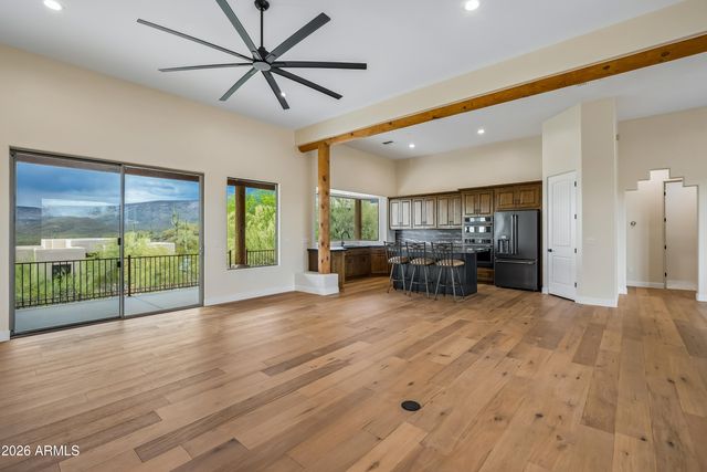45214 N 15TH Way, New River, AZ 85087