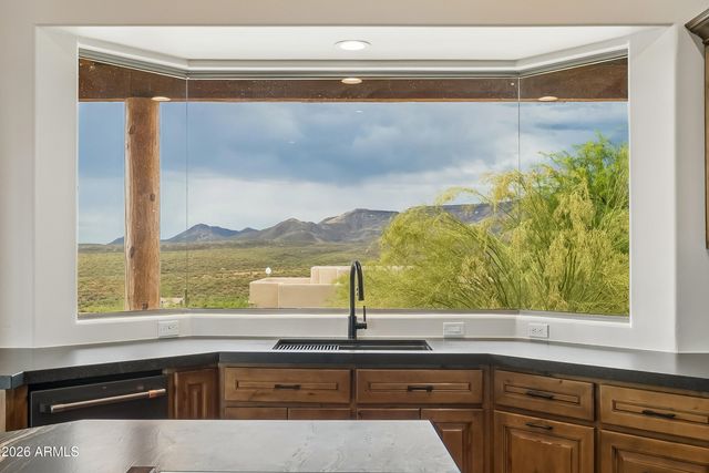 45214 N 15TH Way, New River, AZ 85087