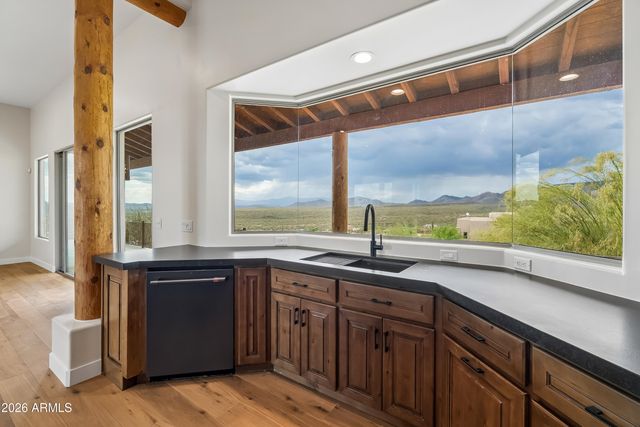 45214 N 15TH Way, New River, AZ 85087
