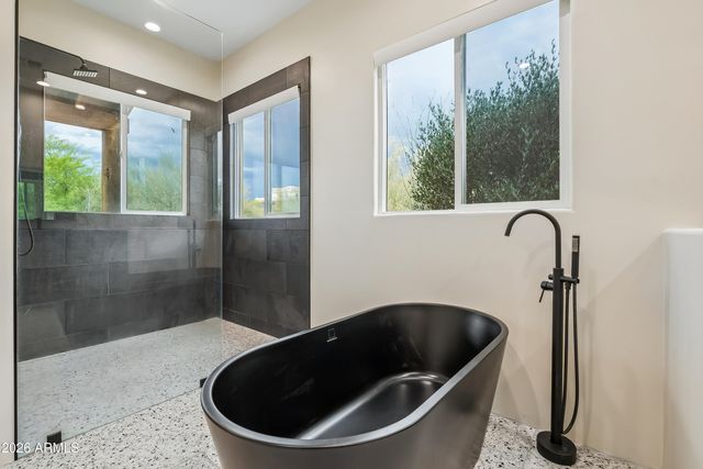 45214 N 15TH Way, New River, AZ 85087