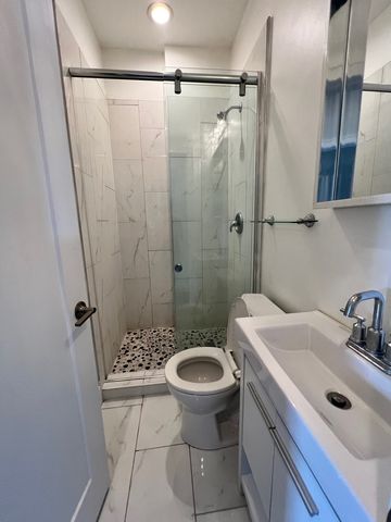 6351 S Evans Avenue, Chicago, IL 60637