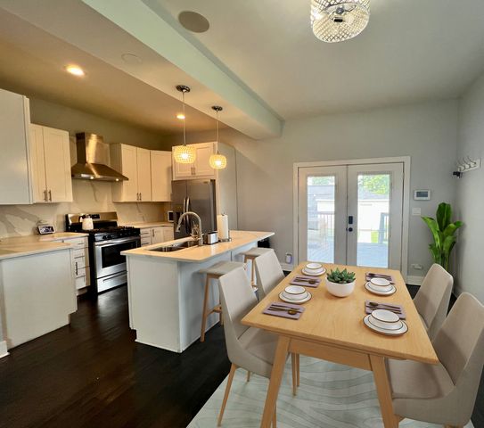 6351 S Evans Avenue, Chicago, IL 60637