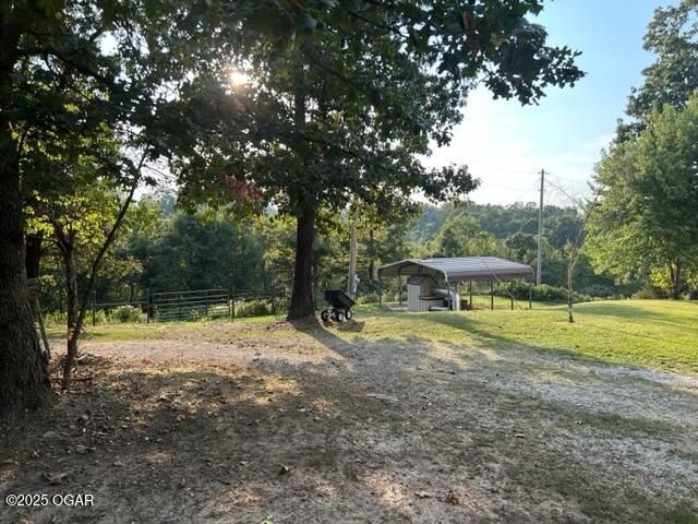 6045 Route K, Pineville, MO 64856
