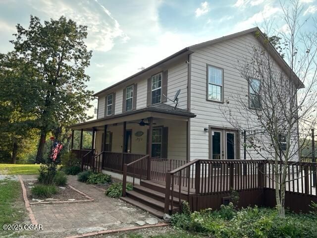 6045 Route K, Pineville, MO 64856