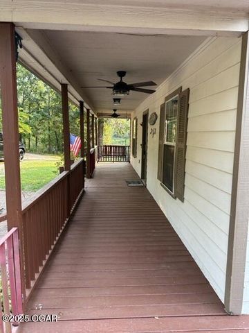 6045 Route K, Pineville, MO 64856