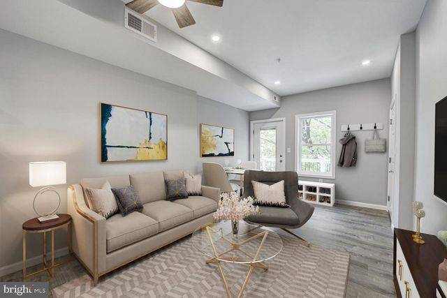 832 19TH ST NE #C, Washington, DC 20002