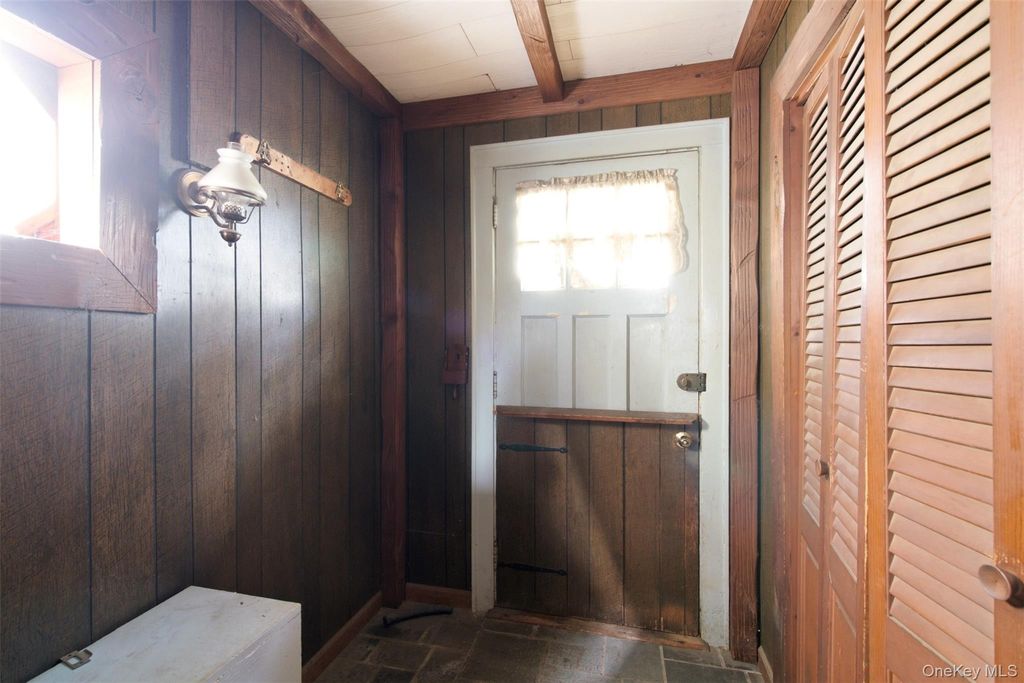 36 Cornell Street, Williston Park, NY 11596 — photo 2