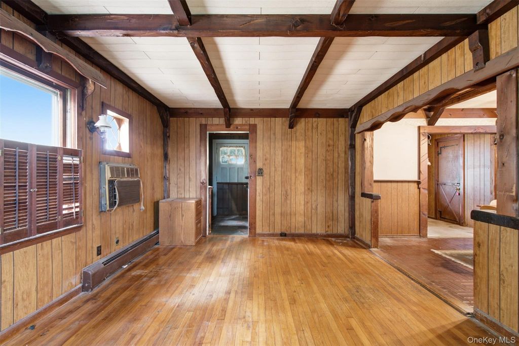 36 Cornell Street, Williston Park, NY 11596 — photo 4