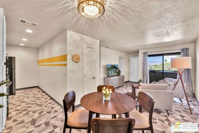 675 N Los Felices Circle J-202, Palm Springs, CA 92262