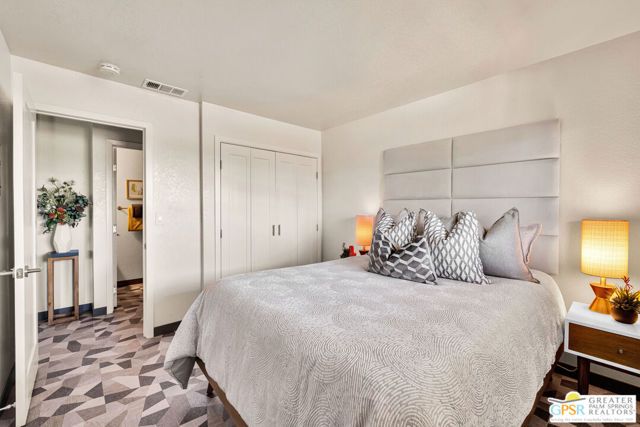 675 N Los Felices Circle J-202, Palm Springs, CA 92262