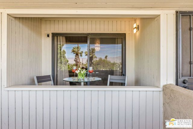 675 N Los Felices Circle J-202, Palm Springs, CA 92262