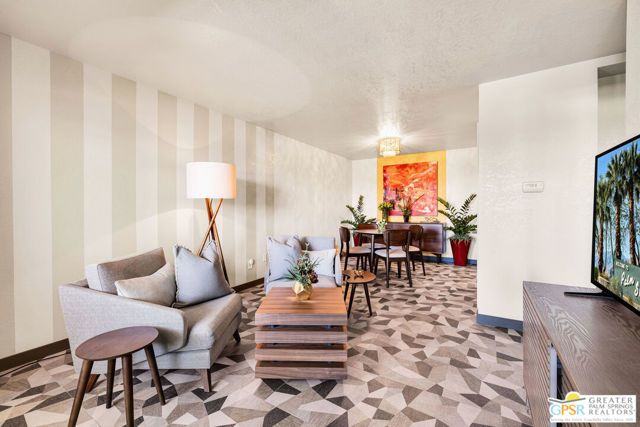 675 N Los Felices Circle J-202, Palm Springs, CA 92262