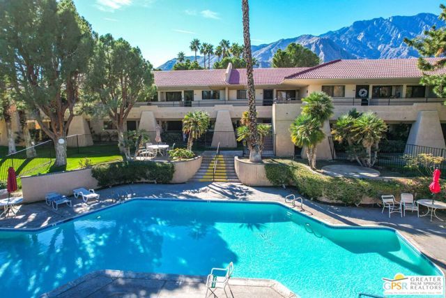 675 N Los Felices Circle J-202, Palm Springs, CA 92262
