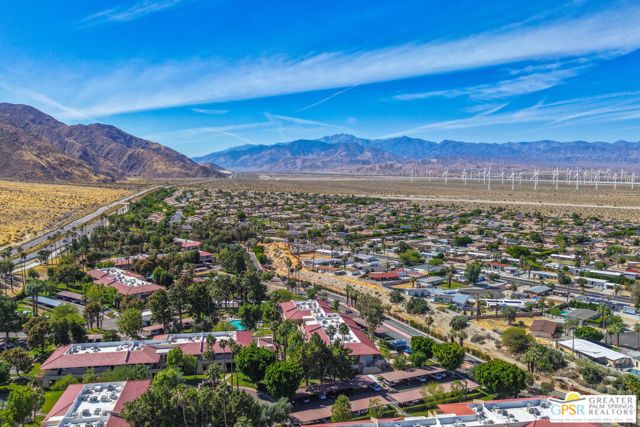 675 N Los Felices Circle J-202, Palm Springs, CA 92262