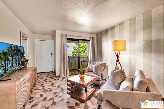 675 N Los Felices Circle J-202, Palm Springs, CA 92262