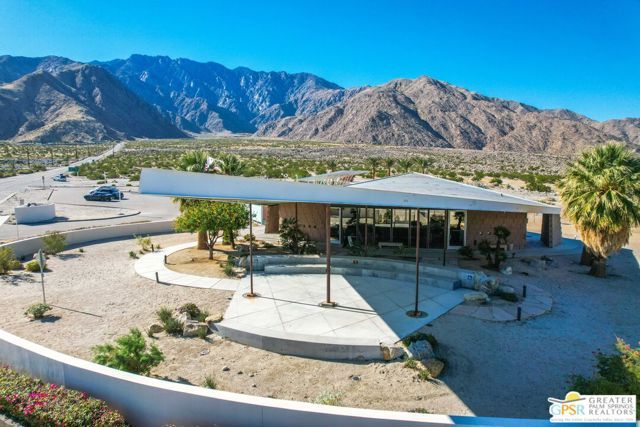 675 N Los Felices Circle J-202, Palm Springs, CA 92262