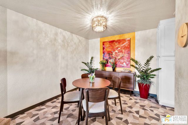 675 N Los Felices Circle J-202, Palm Springs, CA 92262
