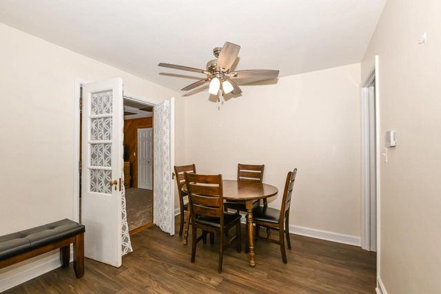 28 N Spencer STREET, Elkhorn, WI 53121